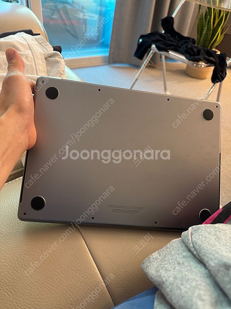 애플 맥북 스그 1tb 16gb 입니다--7