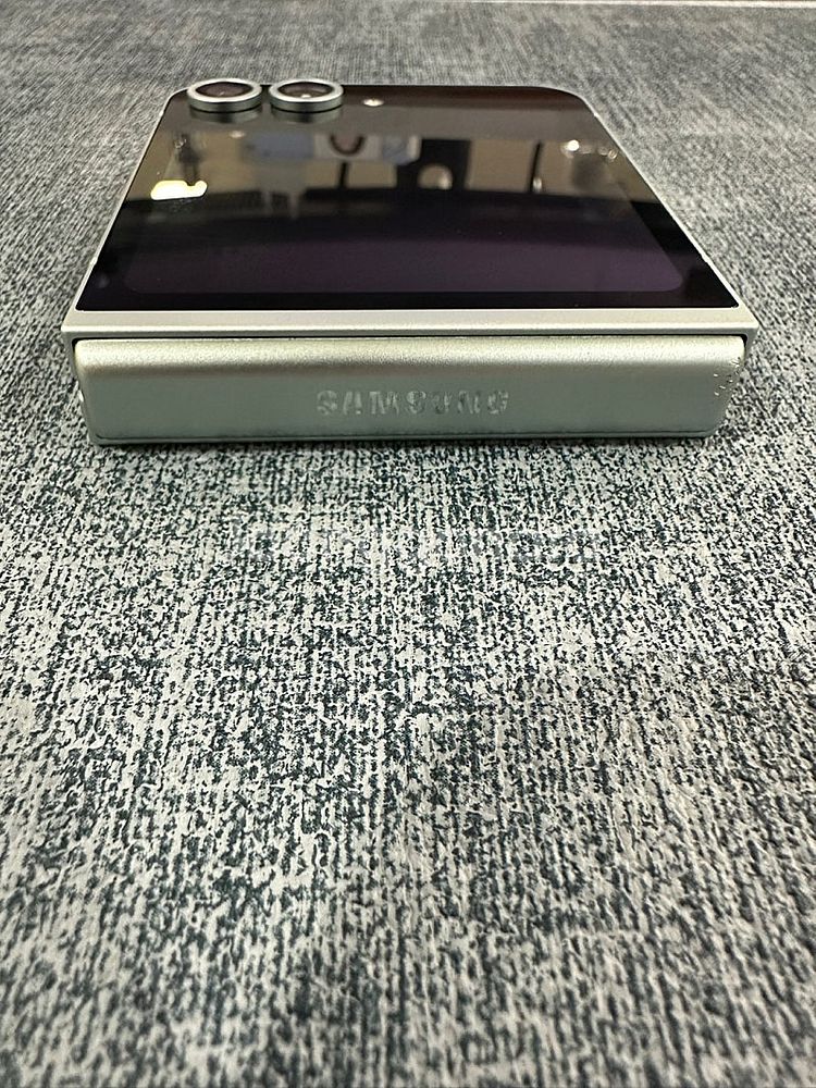 갤럭시Z플립6 256G 민트 24년 7월개통 무잔상 5...--7