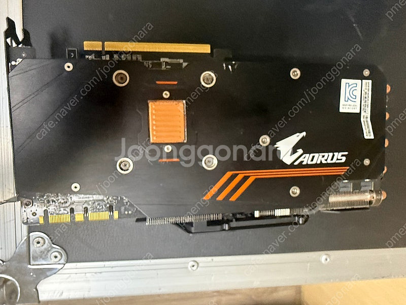 기가비이트 aorus 1080ti--0