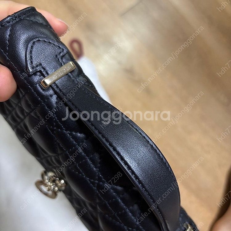 디올 My Dior 미니백 블랙 240만원에 판매합니다...--1