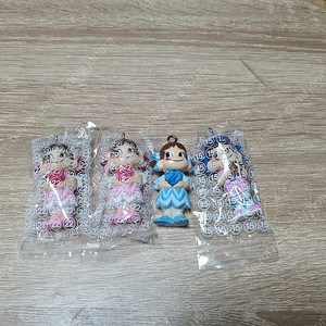 페코짱 스트랩피규어