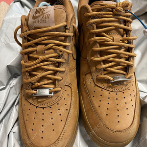 나이키x슈프림 된장포스 275사이즈