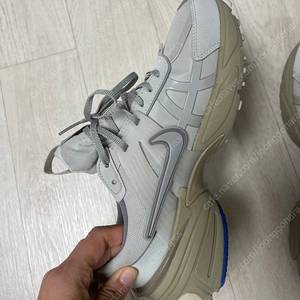 나이키 V2K 런 고어텍스 FZ2622