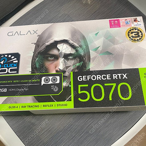 GALAX 갤럭시 지포스 RTX 5070 WHITE OC D7 12GB 그래픽카드 미개봉 팝니다.