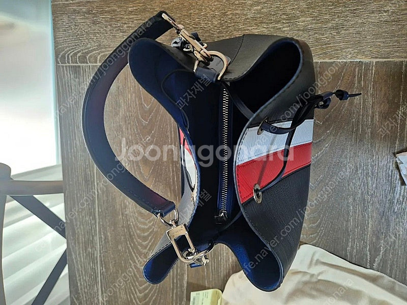 루이비통 M52161 에삐 투톤 스프라이프 노에 버킷백--3