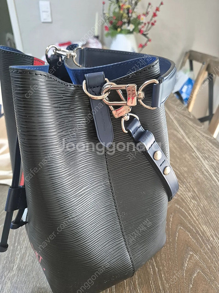 루이비통 M52161 에삐 투톤 스프라이프 노에 버킷백--5