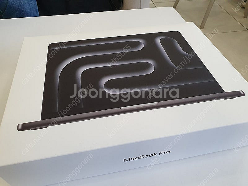 미개봉 맥북프로14 m4 pro 512GB 24GB 블...--0