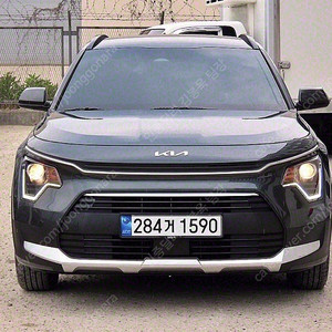 기아 니로 중고 니로 디 올 뉴 니로 중고차 회색 2024년식 15,227km 트렌디 수원중고차