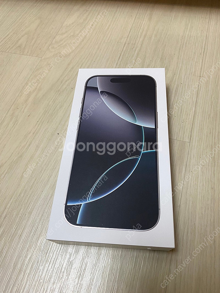 아이폰 16 pro 프로 128 화이트 미개봉 판매합니...--0