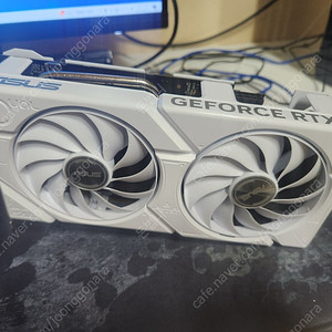 (부산) ASUS RTX4060 화이트 팝니다