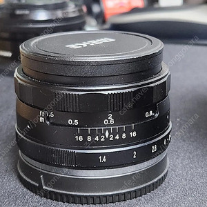 meike 메이케 35mm f1.4 수동렌즈