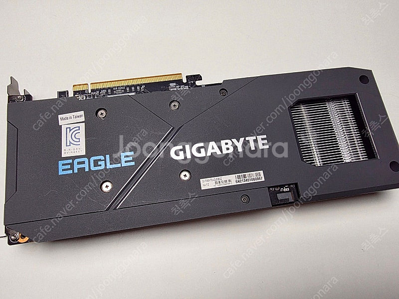 기가바이트 라데온 RX 6600XT 이글 그래픽카드--2