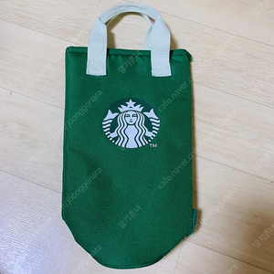 스타벅스 쿨링파우치 그린색상 새상품 팝니다.