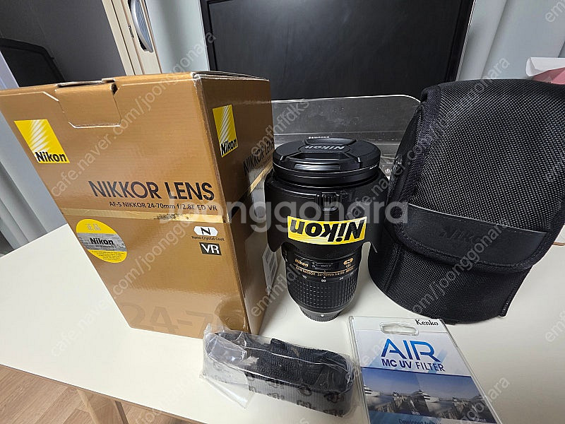 니콘 24-70 N ED VR 렌즈 팝니다.--2