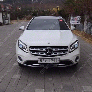 벤츠 GLA 중고 벤츠 GLA클래스 중고 흰색 2019년식 36,516km GLA220 프리미엄 수원중고차
