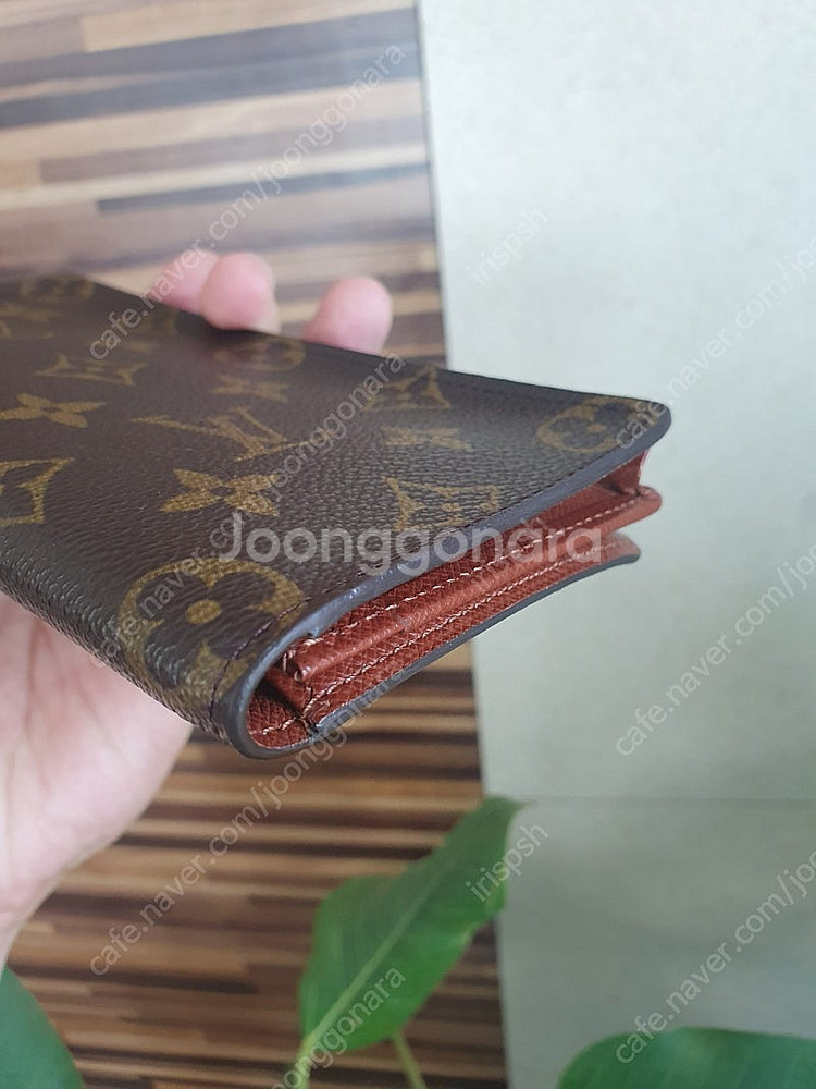 정품 루이비통 모노그램 장지갑(사용감적음)--2