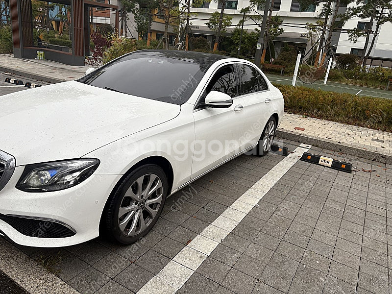 벤츠W213 E220D. 4메틱 익스클루시브--1