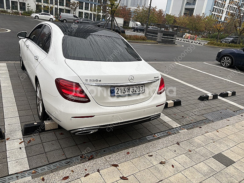 벤츠W213 E220D. 4메틱 익스클루시브--2