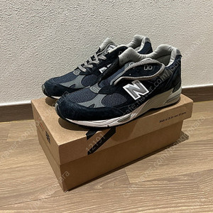 뉴발란스 991 네이비 255 새제품 팝니다. M99INV