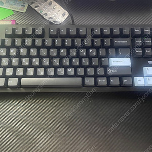 아즈라 기계식 게이밍 키보드 옥토퍼스8k 팝니다