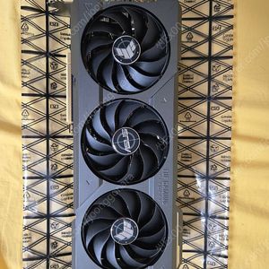 ASUS TUF Gaming지포스 RTX 4070 Ti SUPER 팝니다.