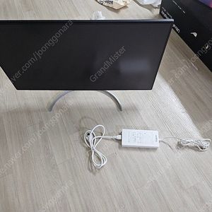 LG 32UL950
