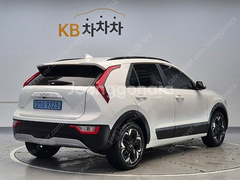 기아 니로 중고 니로 디 올 뉴 니로 중고차 흰색 20...--4