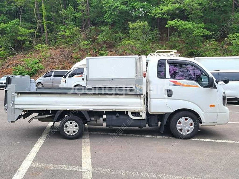 중고트럭매매 봉고3 카고 1톤 킹캡 중고화물차매매 흰색...--6