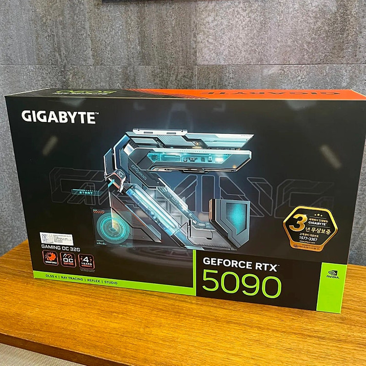 기가바이트 rtx 5070ti windforce 16g 그래픽카드 팝니다 이미지