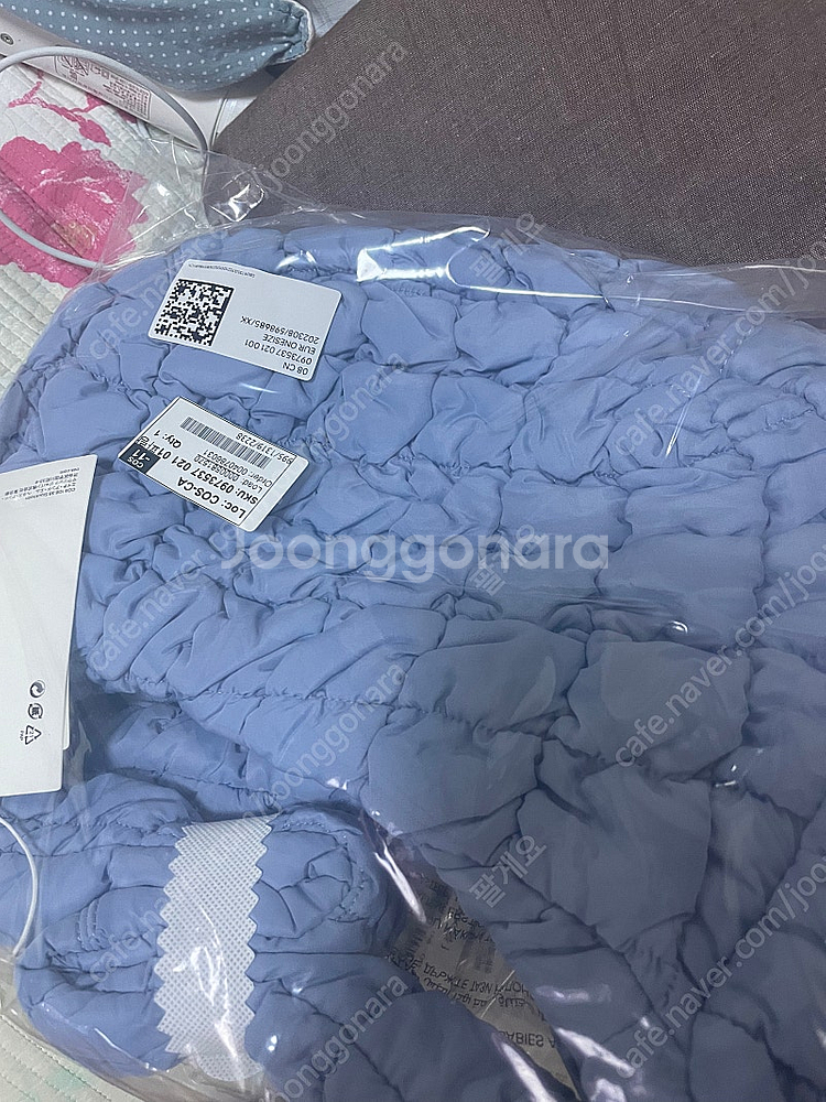 코스 cos 미니 라이트블루 84000원 퀄티드백 퀼티...--0