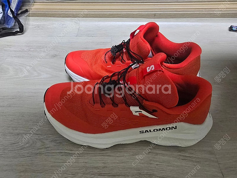 트레일러닝화 울트라글라이드3. 270사이즈--0