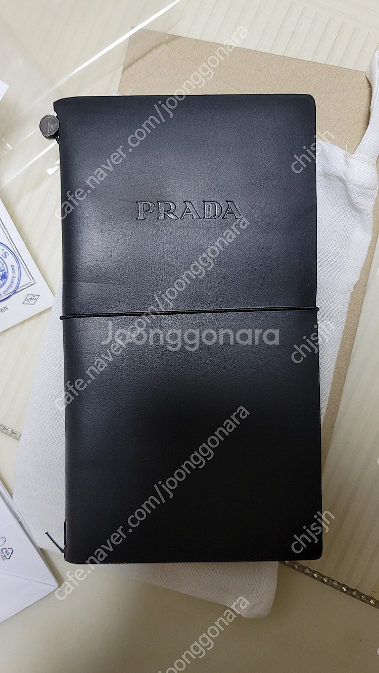 가격내림)트래블러스 노트 오리지널 프라다 블랙--0