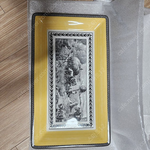 빌레로이앤보흐 아우든 직사각접시 32x19cm