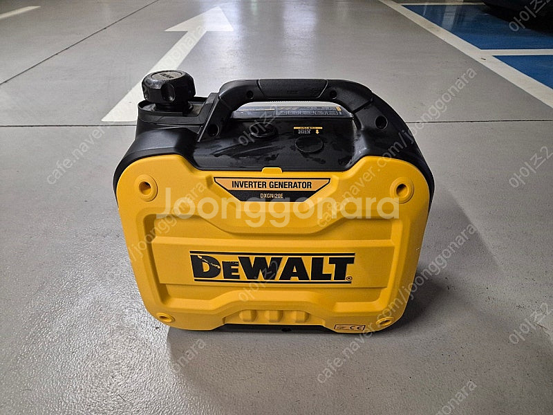 디월트 발전기 2KW--1