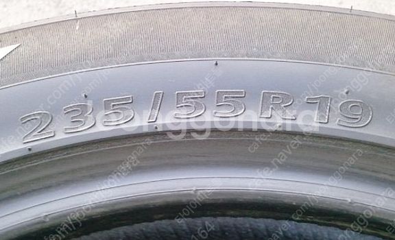 235 55 19 중고타이어 19인치 쏘렌토R , 싼타...--2