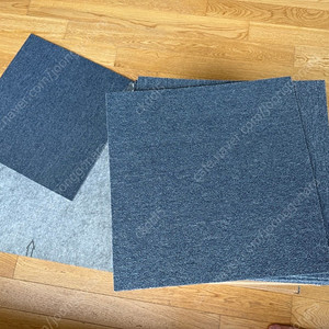 타일 카페트 50x50cm 방염기능 새상품 네이비 색상 200장 판매(장