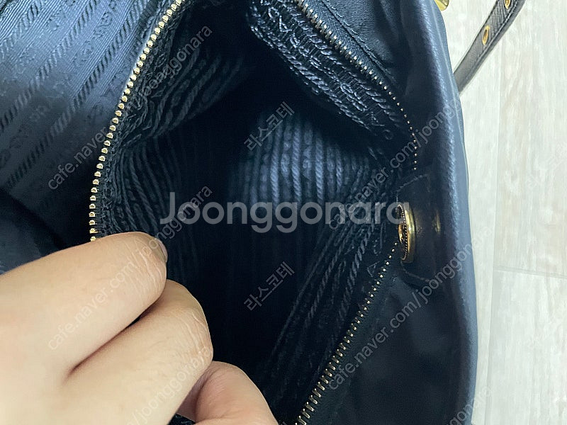 (새상품급, 정품) 프라다 포코노 나일론 금장 숄더백--8