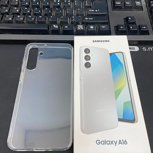갤럭시A16 그레이 128GB 무잔상 상태좋은 풀박스중고19만팝니다.