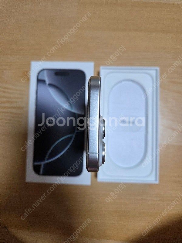 아이폰 16 프로 256G 화이트--4