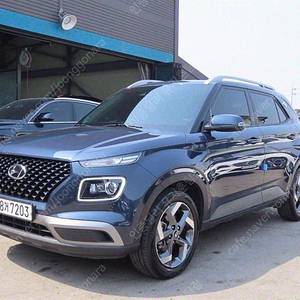 베뉴 중고 베뉴 파란색 2021년식 71,440km 1.6 플럭스 중고차구매