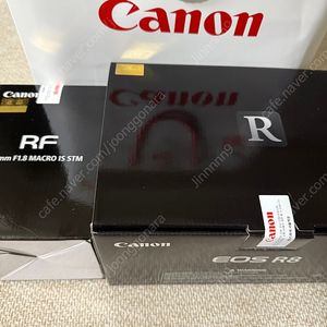 캐논 EOS R8 카메라 팝니다