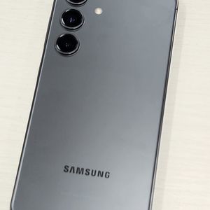 갤럭시 S24 블랙색상 256용량 상태좋은 무잔상 단말기 48만 판매합니다