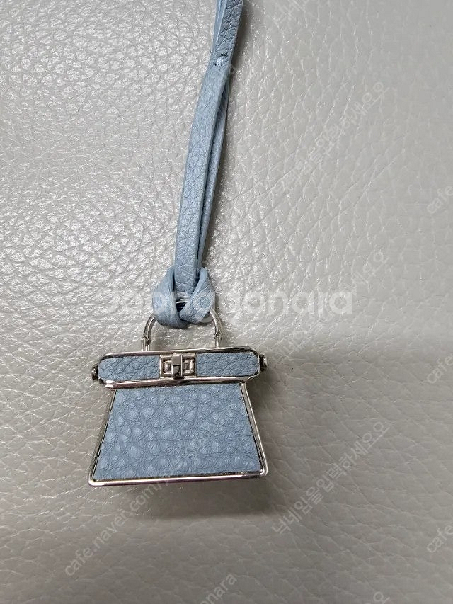 펜디,피코 피카부 라이트블루 참--0