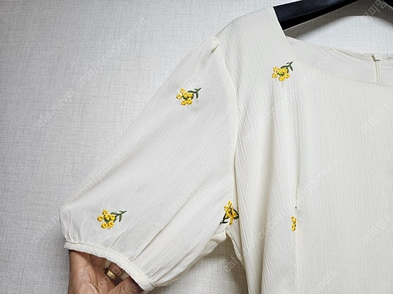 새상품급) 리리앤코 자수 롱 원피스 판매합니다 이미지