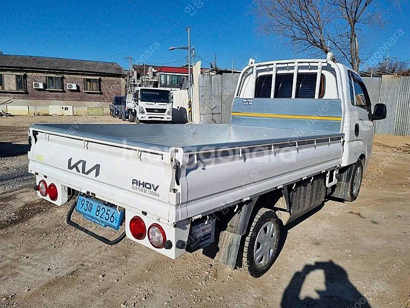 중고트럭매매 봉고3 카고 킹캡 4륜 중고화물차매매 흰색...--6