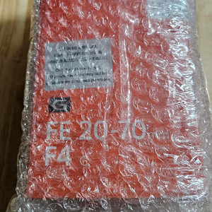 소니 sel2070g 미개봉 135만