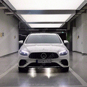 진주색 벤츠 E클래스 중고 벤츠 인증 중고 W213 E220d 4MATIC AMG라인 중고차거래카페 17,763 km