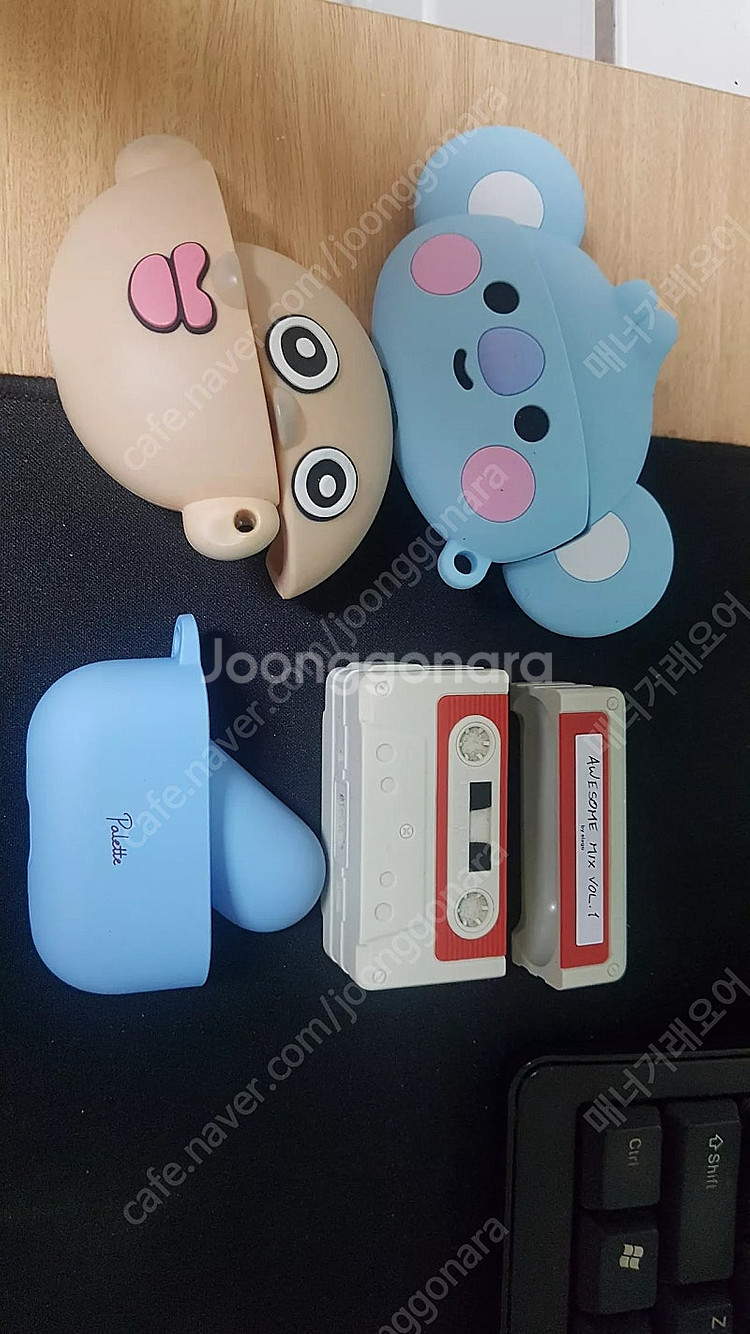 에어팟프로2 본체 및 오른쪽--1