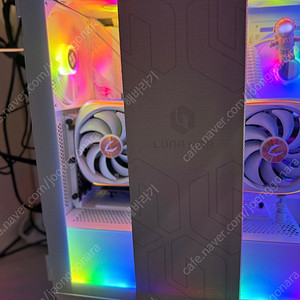 ZOTAC RTX 4090 AMP EXTREME AIRO 화이트 24GB 팝니다