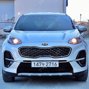 스포티지 중고차 할부 스포티지 SUV 중고차 은색 2020년식 75,960km 2.0 디젤 2WD 트렌디 실시간 차량견적문의
